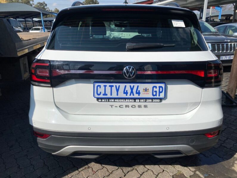 
								2021 VW T CROSS 1.0 TSI COMFORTL full									