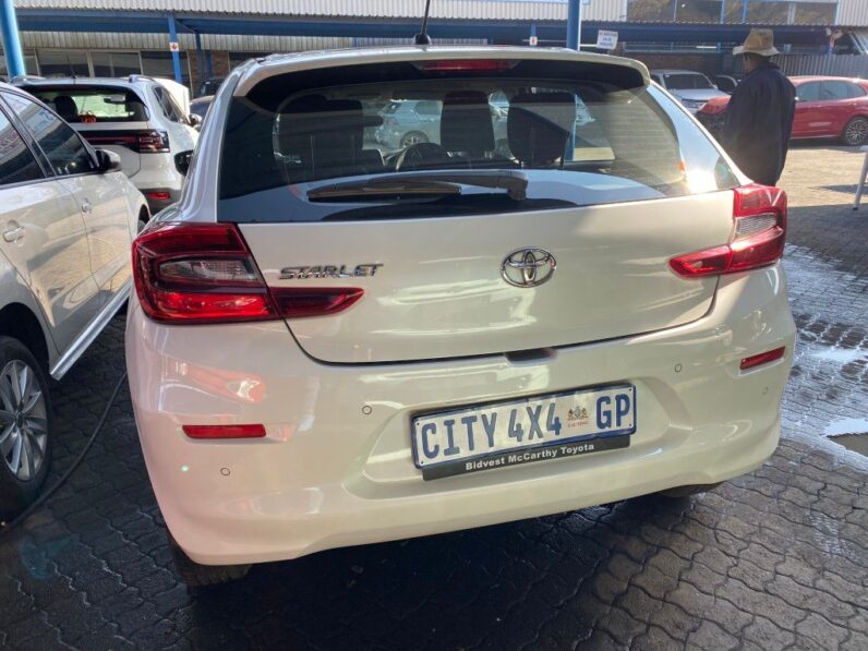 
								2024 TOYOTA STARLET 1.5 XI full									