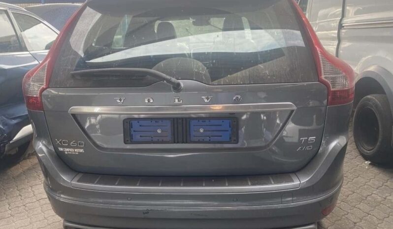
								2017 VOLVO XC60 /R full									