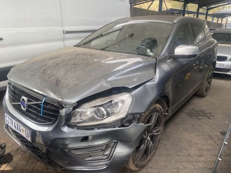 
								2017 VOLVO XC60 /R full									