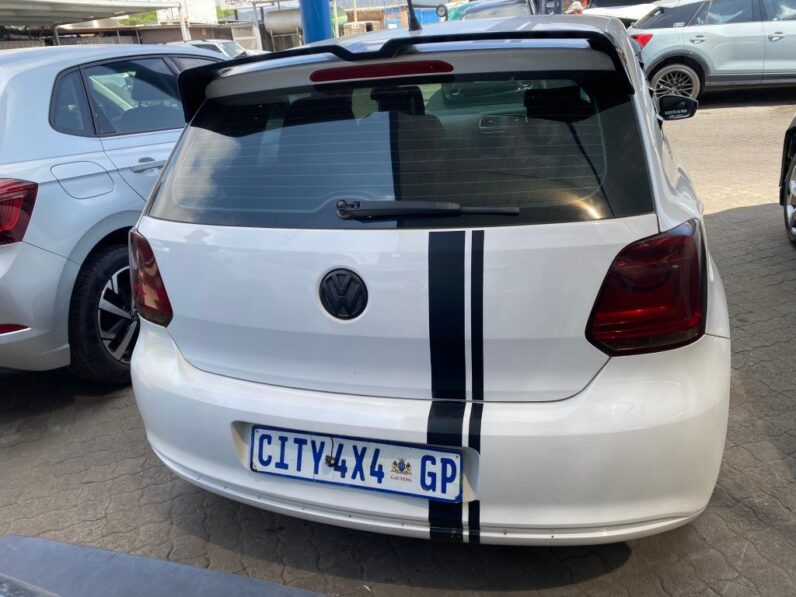 
								2013 VW POLO full									