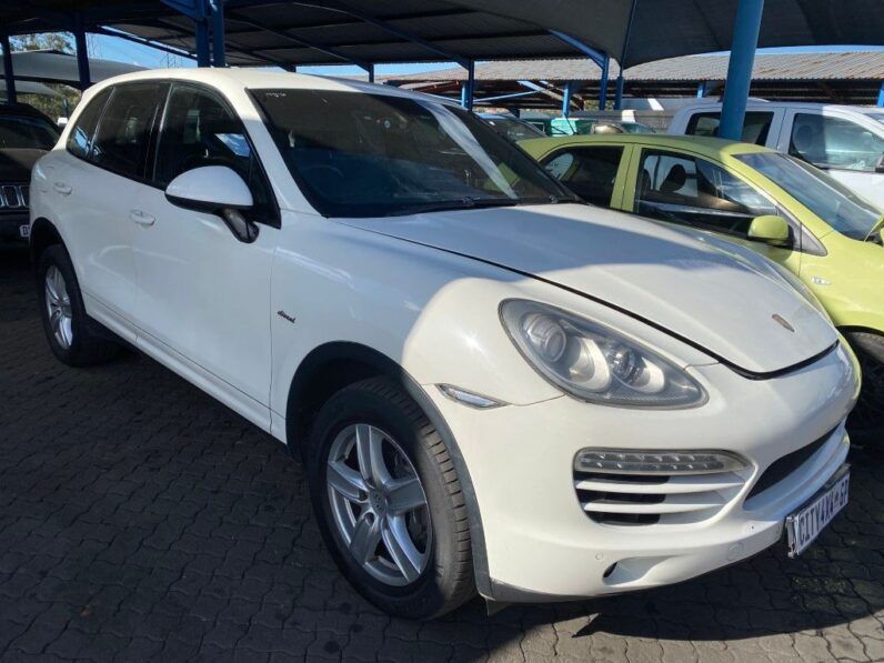 
								2011 PORSCHE CAYENNE DIESEL full									