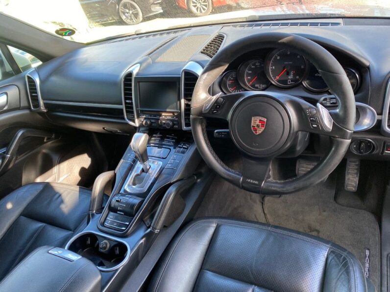 
								2011 PORSCHE CAYENNE DIESEL full									