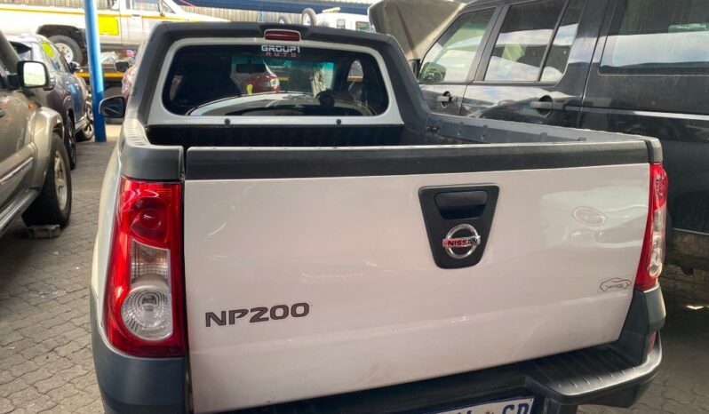 
								2022 NISSAN NP200 1.6 full									