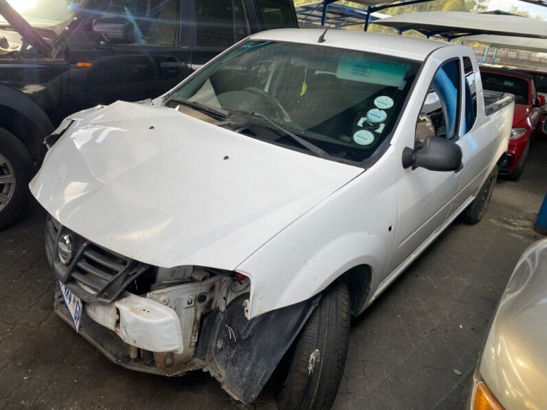 
								2022 NISSAN NP200 1.6 full									
