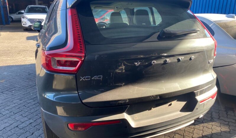 
								2018 VOLVO XC40 SUV full									