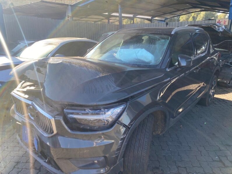 
								2018 VOLVO XC40 SUV full									