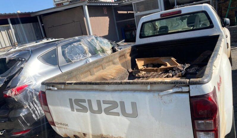 
								2019 ISUZU 2.5 DTEQ 4X4 S/C full									