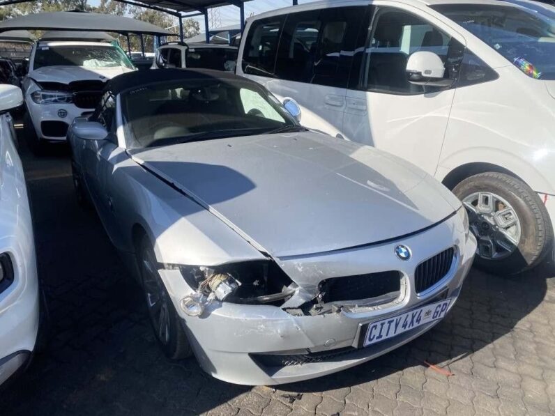 
								2006 BMW Z4 2.0i ROADSTER full									