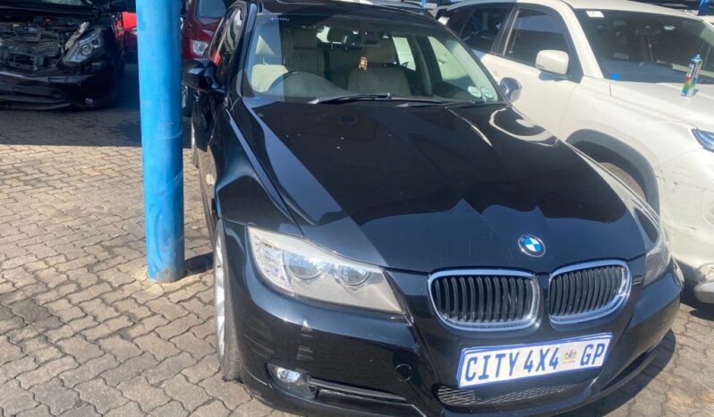 
								2010 BMW 320i full									