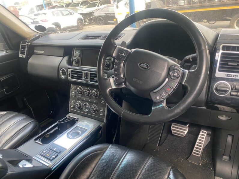 
								2011 LAND ROVER R/ROVER 4.4 TDV8 full									