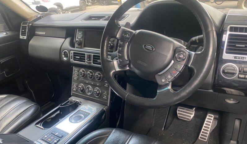 
								2011 LAND ROVER R/ROVER 4.4 TDV8 full									