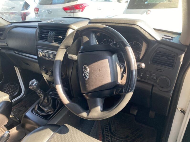 
								2023 MAHINDRA PIK UP 2.2 full									