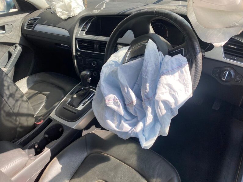 
								2010 AUDI A4 1.8T full									