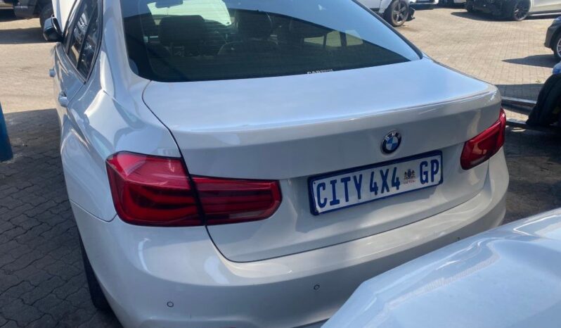 
								2016 BMW 320i full									