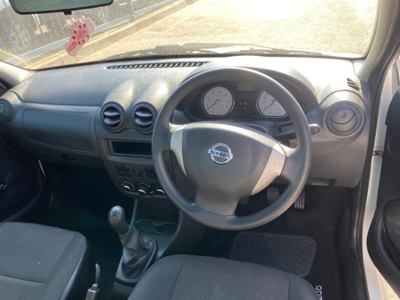 
								2023 NISSAN NP200 full									