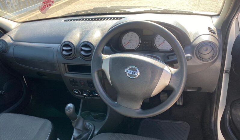 
								2023 NISSAN NP200 full									