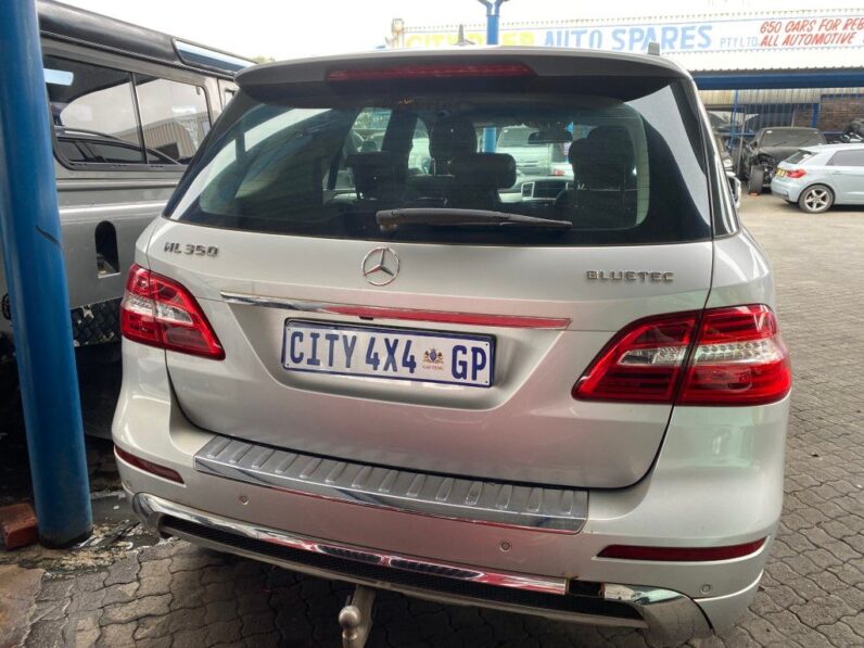 
								2015 MERCEDES BENZ ML350 BLUETEC full									