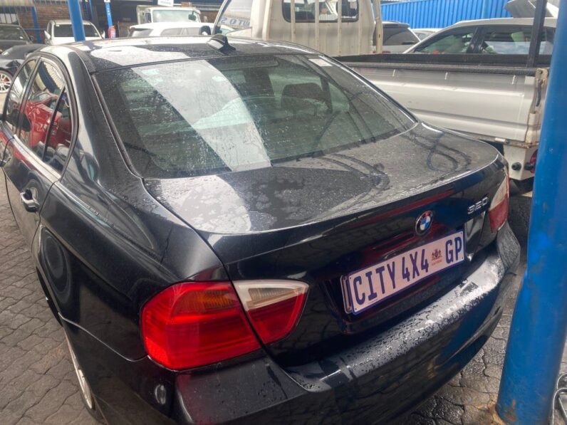 
								2007 BMW 320i full									