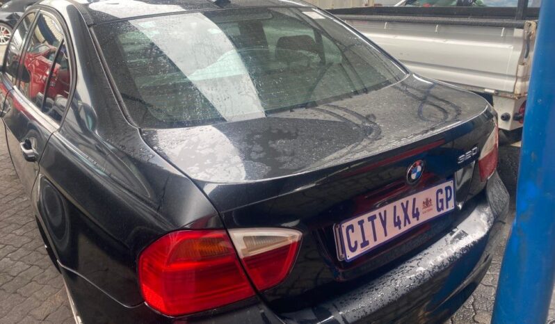 
								2007 BMW 320i full									