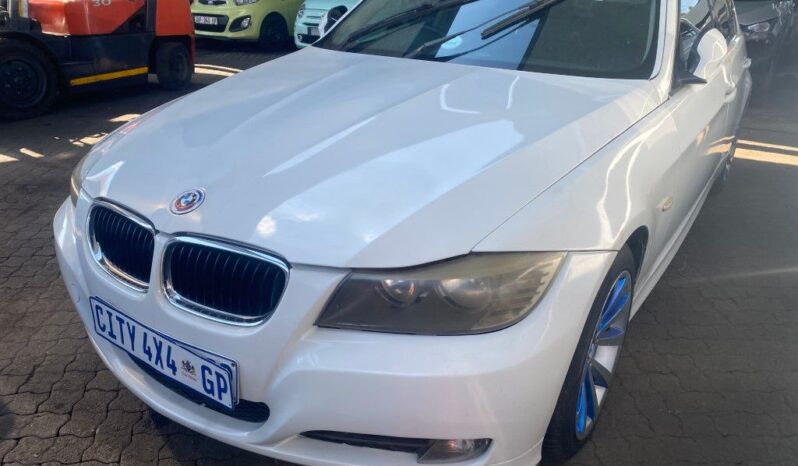 
								2010 BMW 323i full									