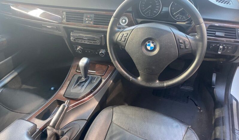 
								2010 BMW 323i full									