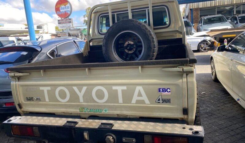 
								2019 TOYOTA LAND CRUISER LX V6 full									