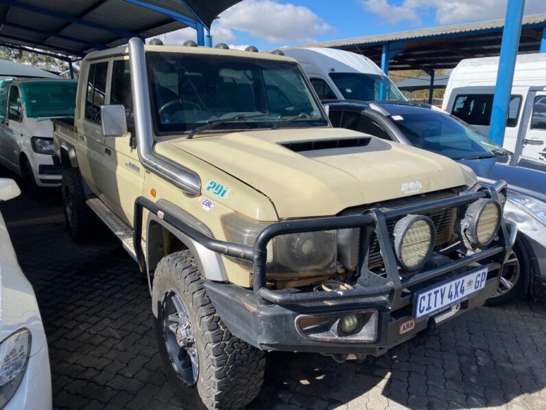 
								2019 TOYOTA LAND CRUISER LX V6 full									