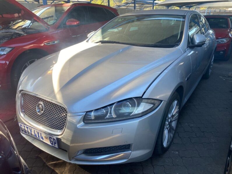 
								2013 JAGUAR XF 2.2D LUXURY full									