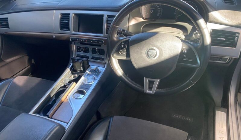 
								2013 JAGUAR XF 2.2D LUXURY full									