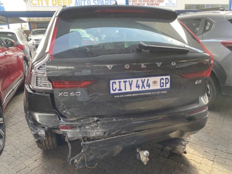 
								2023 VOLVO XC60 full									