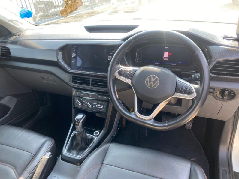 
								2021 VW T-CROSS 1.0 TSI COMFORTL full									