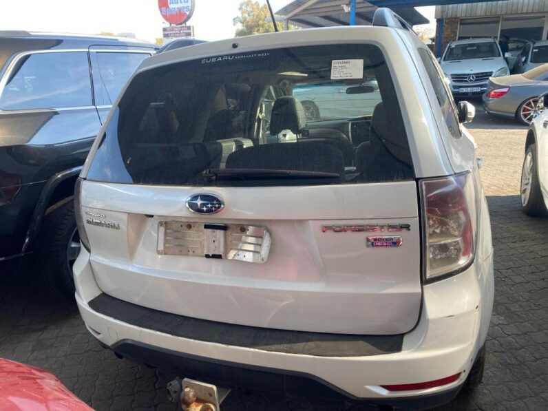
								2011 SUBARU FORESTER full									