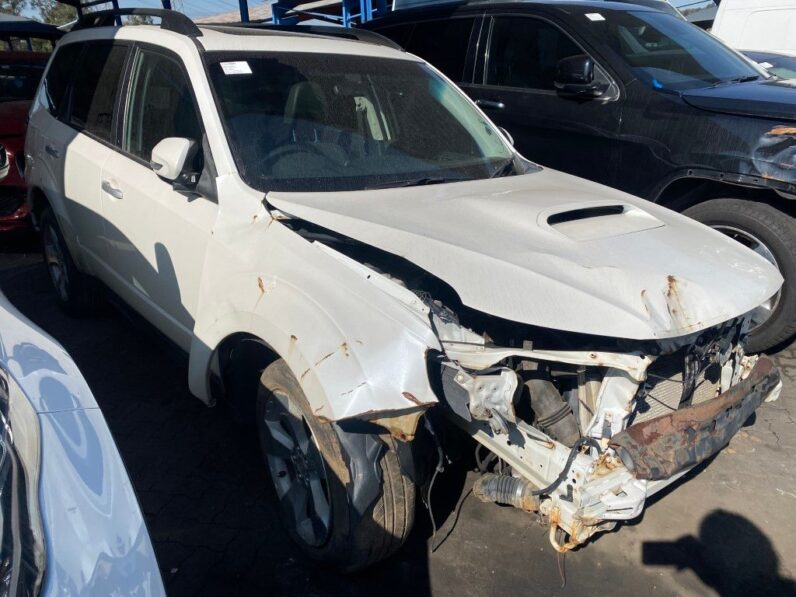 
								2011 SUBARU FORESTER full									