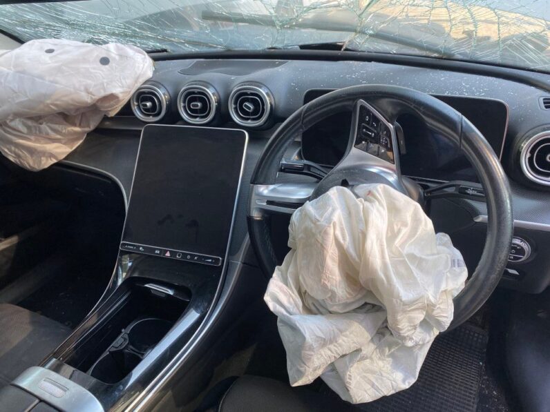 
								2023 MERCEDES BENZ C200 A/T full									
