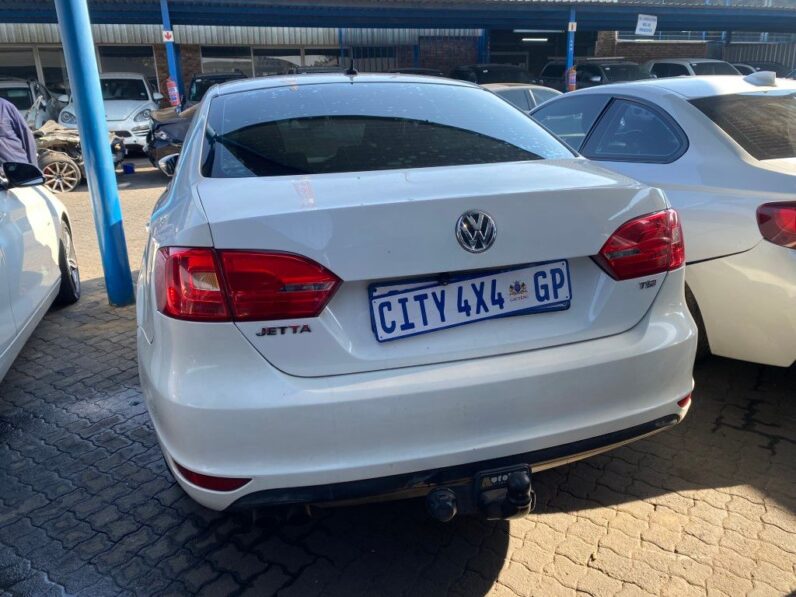 
								2013 VW JETTA full									