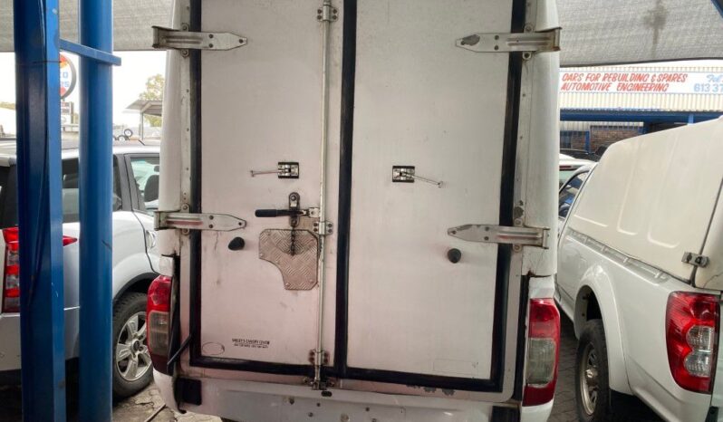 
								2022 NISSAN NAVARA 2.5 DE XE full									