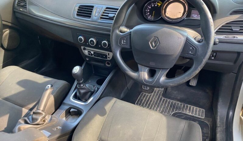 
								2012 RENAULT MEGANE full									