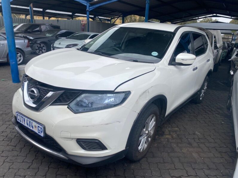 
								2015 NISSAN X TRAIL 2.0 XE (T32) full									