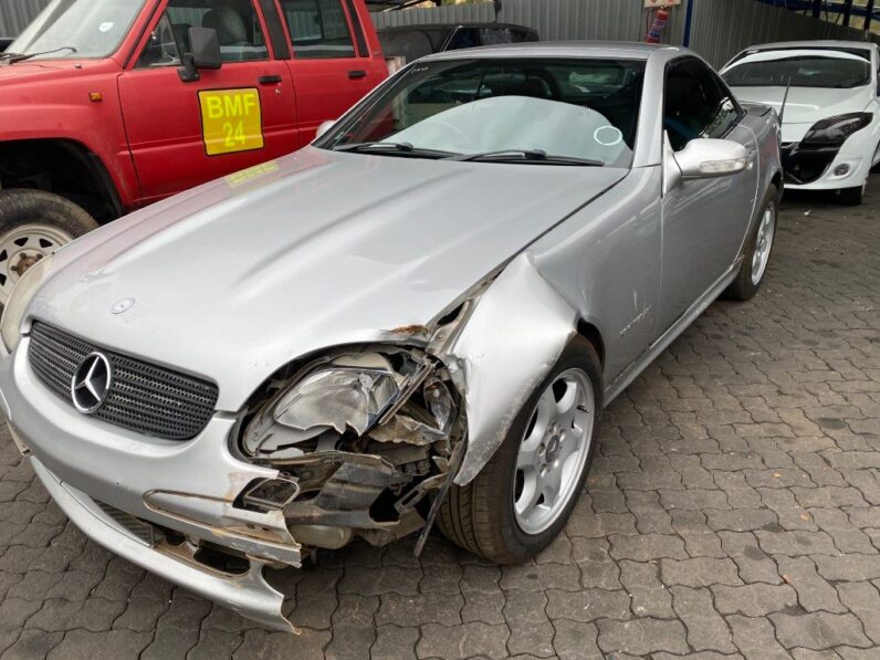 
								2001 MERCEDES BENZ SLK200 full									