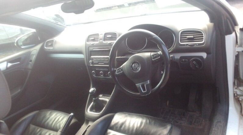 
								2012 VW GOLF VI 1.4 TSi CABRIOLE full									
