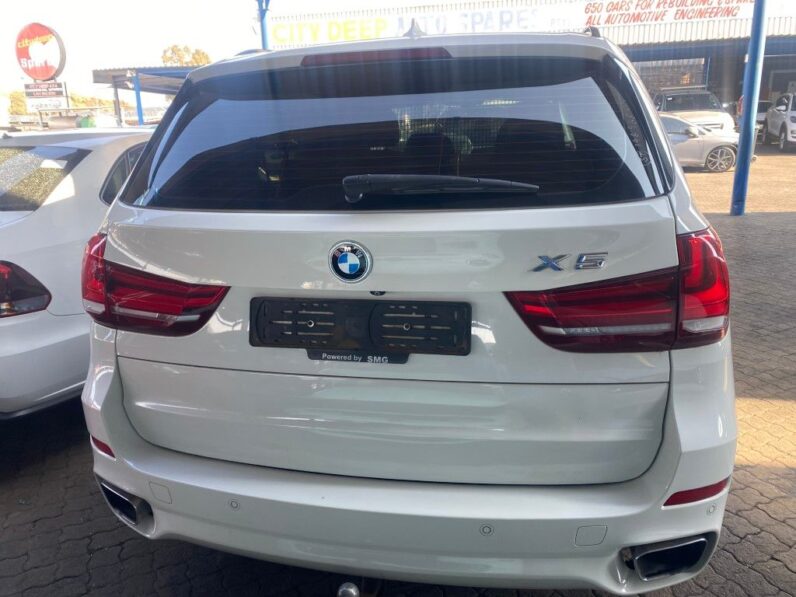 
								2015 BMW X5 XDRIVE 4.0DA/T full									