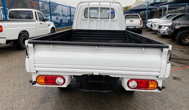 
								2022 HYUNDAI H100 2.6D full									