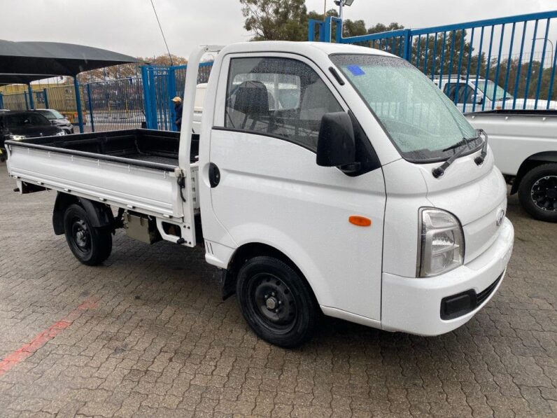 
								2022 HYUNDAI H100 2.6D full									
