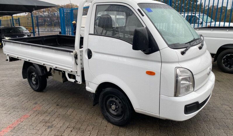 
								2022 HYUNDAI H100 2.6D full									