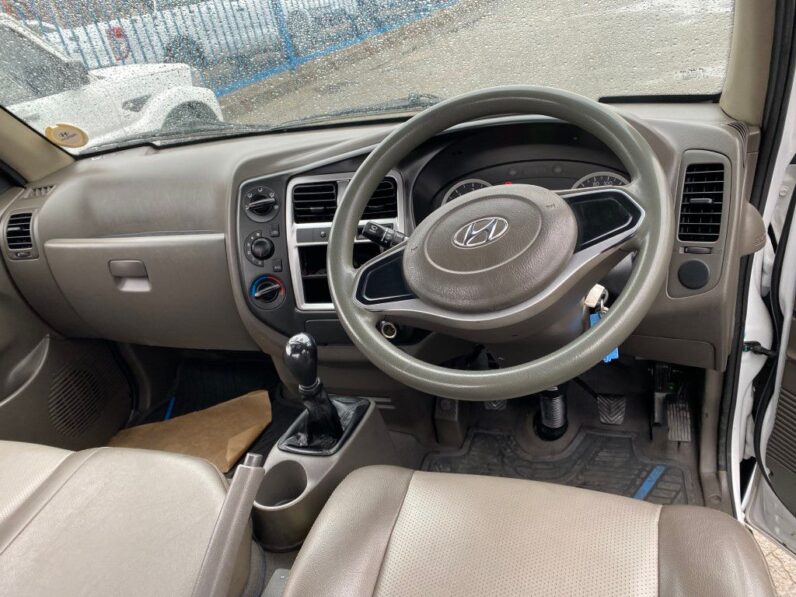 
								2022 HYUNDAI H100 2.6D full									