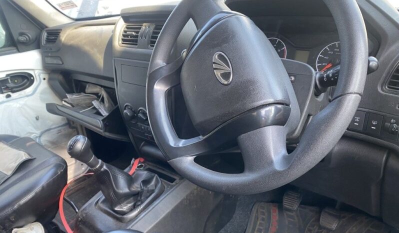 
								2025 MAHINDRA PIK UP 2.2 full									