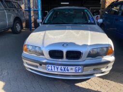 2000 BMW 318i
