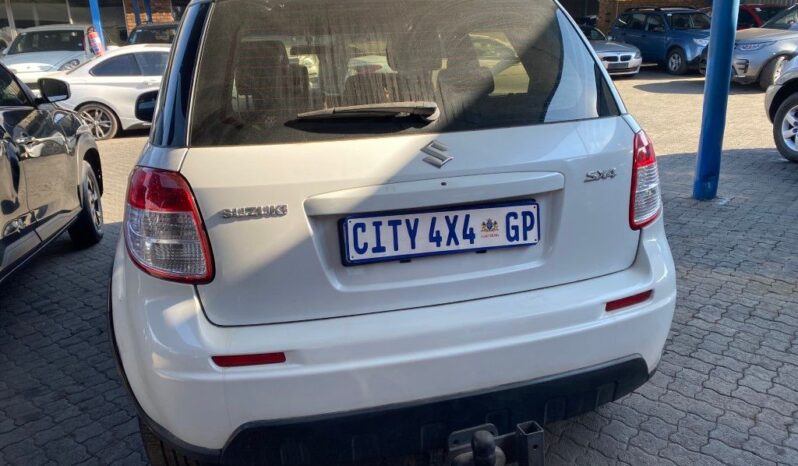 
								2013 SUZUKI SX4 full									