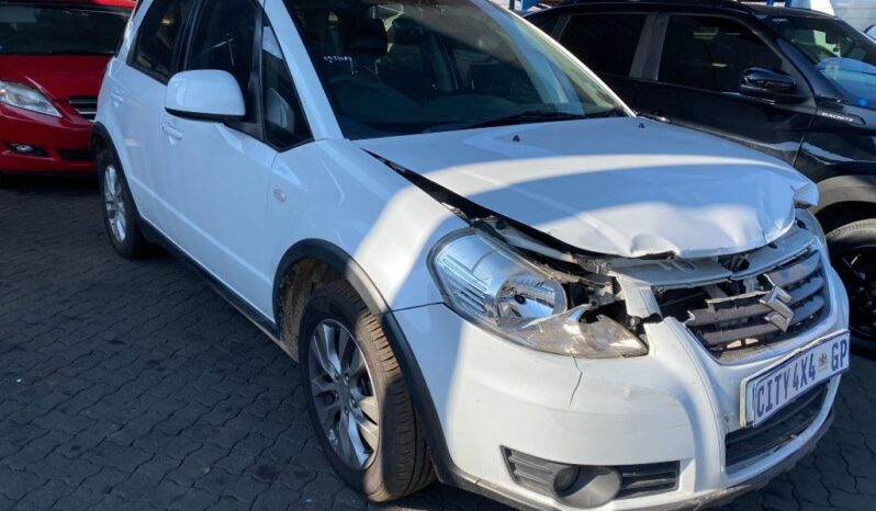
								2013 SUZUKI SX4 full									